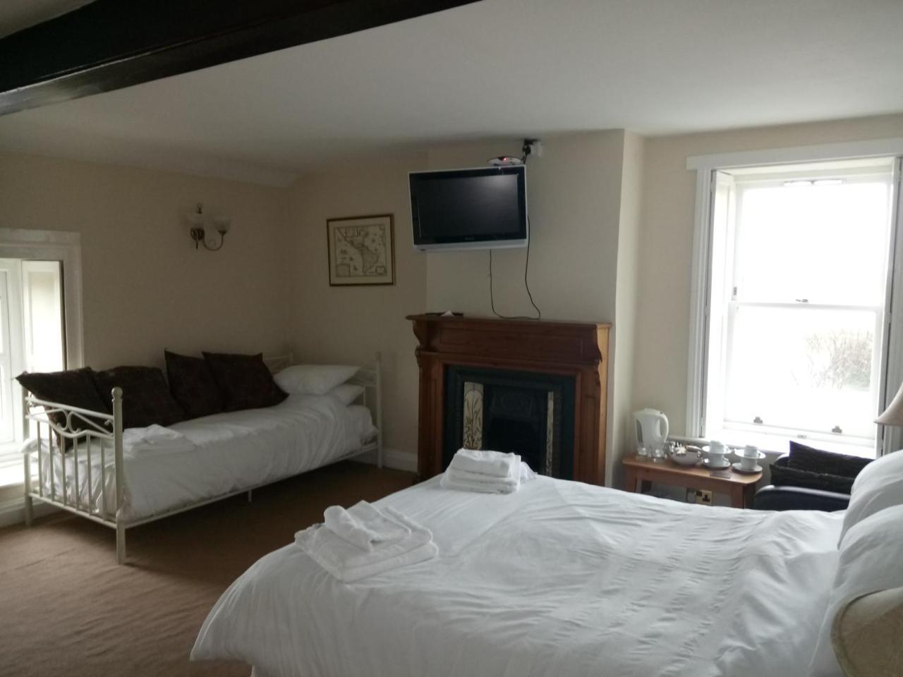The Dyke Neuk Inn Meldon  Екстер'єр фото